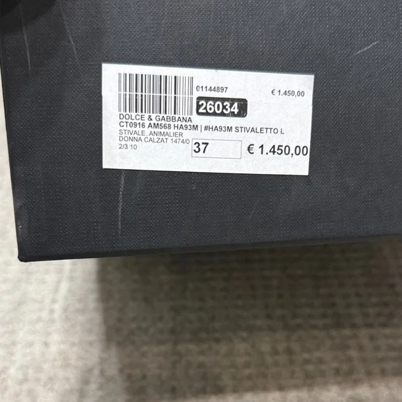 Dolce & Gabbana Leopard Print Heeled Boots - Picture 8 of 10